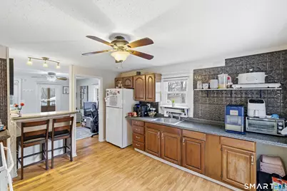 4 Pequot Road, Montville, CT 06382 - Photo 8