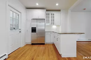 112 Greenwood St, New Haven, CT 06511 - Photo 4