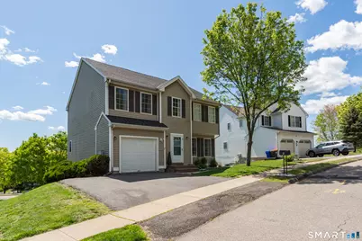 8 Foot Circle #8, Wallingford, CT 06492 - Photo 4