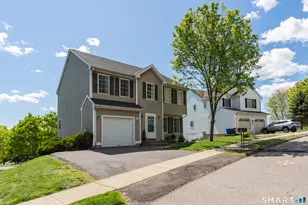 8 Foot Cir, Wallingford, CT 06492 - Photo 4
