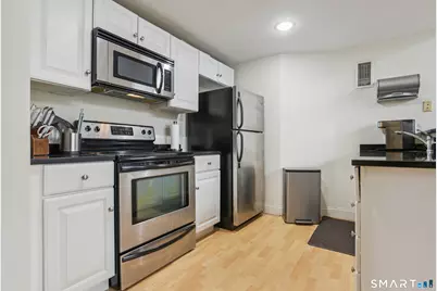 124 Court Street #5, New Haven, CT 06511 - Photo 8