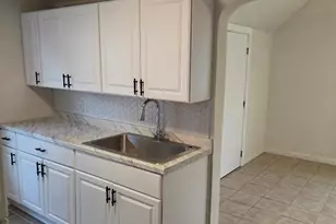 72 Walnut St, Naugatuck, CT 06770 - Photo 8