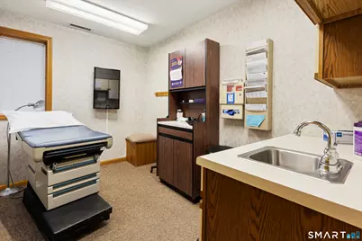 7 Kennedy Drive, Putnam, CT 06260 - Photo 14