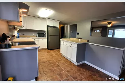 68 Viens Street, Putnam, CT 06260 - Photo 4