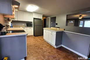 68 Viens St, Putnam, CT 06260 - Photo 4