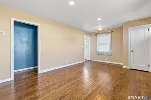 255 Ruth St, Bridgeport, CT 06606 - Photo 16