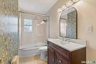 255 Ruth St, Bridgeport, CT 06606 - Photo 24