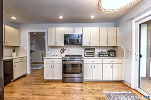 690 Forest Rd, West Haven, CT 06516 - Photo 12