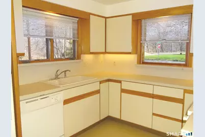 62 Ark Road, Branford, CT 06405 - Photo 4