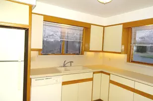 62 Ark Rd, Branford, CT 06405 - Photo 6