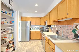 81 Deer Run, Bethel, CT 06801 - Photo 2