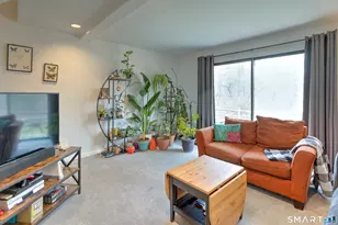 81 Deer Run, Bethel, CT 06801 - Photo 10
