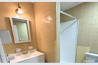 645 Burnside Avenue #1B, East Hartford, CT 06108 - Photo 6