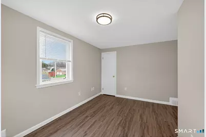 121 Milldale Avenue, Southington, CT 06479 - Photo 18