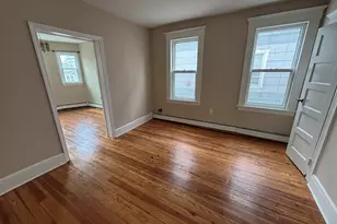 182 Sheridan St, Bridgeport, CT 06610 - Photo 10