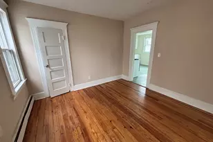 182 Sheridan St, Bridgeport, CT 06610 - Photo 12