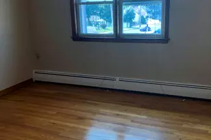 910 Boston Post Rd, West Haven, CT 06516 - Photo 2