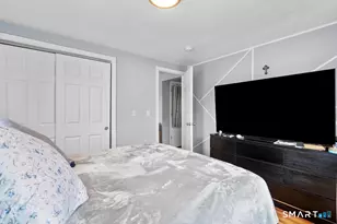 15 Spread Oak Ln, Waterbury, CT 06704 - Photo 18