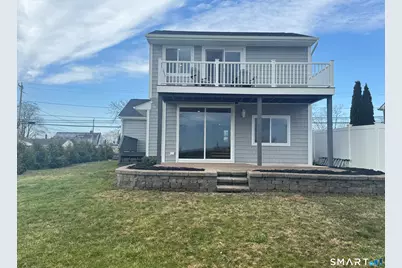 1092 Ocean Avenue, New London, CT 06320 - Photo 2