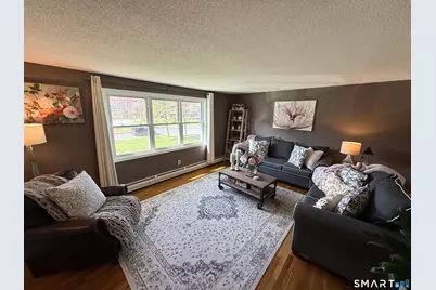 92 Laurel Lane, Simsbury, CT 06070 - Photo 4