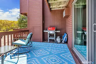 97 W Main St, East Lyme, CT 06357 - Photo 30