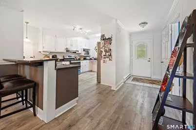 97 West Main Street #5, East Lyme, CT 06357 - Photo 4