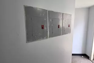 133 Hillside Ave, Waterbury, CT 06710 - Photo 8