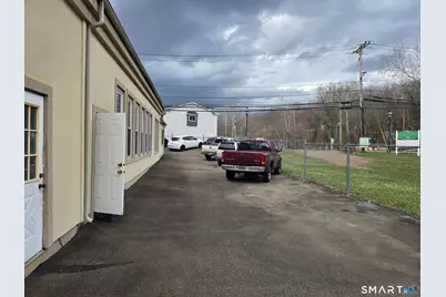 40 Main Street, Meriden, CT 06451 - Photo 22