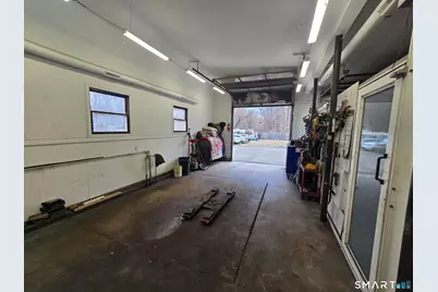 40 Main Street, Meriden, CT 06451 - Photo 10