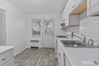 14 Hamilton Court #A, Stamford, CT 06902 - Photo 6