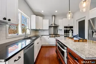 4 Red Fox Ct, New Fairfield, CT 06812 - Photo 12