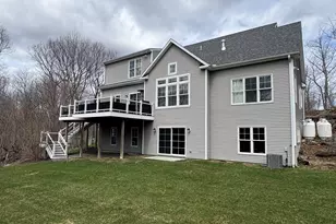 4 Red Fox Ct, New Fairfield, CT 06812 - Photo 2