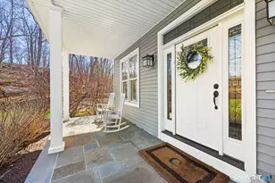 4 Red Fox Ct, New Fairfield, CT 06812 - Photo 2