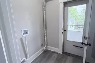 74 Chadwick Ave, Hartford, CT 06106 - Photo 14