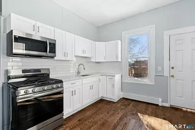 57 Milne Street, Bridgeport, CT 06604 - Photo 6