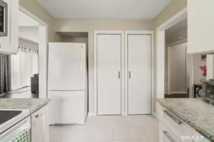 4 Heritage Vlg, Southbury, CT 06488 - Photo 4