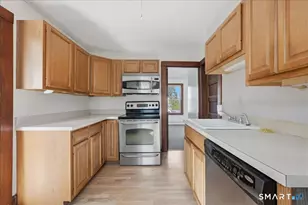 46 Hatch St, Stonington, CT 06355 - Photo 2