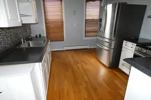 43 Elmwood Ave, Bridgeport, CT 06605 - Photo 10