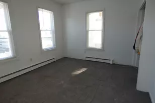 43 Elmwood Ave, Bridgeport, CT 06605 - Photo 18