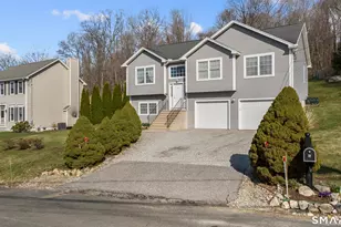 86 Hyde St, Torrington, CT 06790 - Photo 36