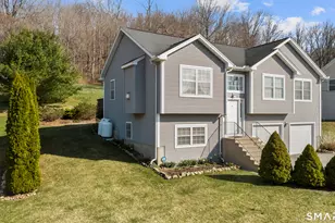 86 Hyde St, Torrington, CT 06790 - Photo 2