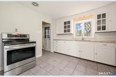 121 View Street, Torrington, CT 06790 - Photo 6
