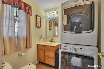 240 Elm Street, Old Saybrook, CT 06475 - Photo 10
