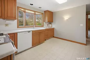 104 Carman Rd, Manchester, CT 06042 - Photo 12