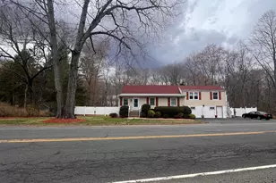 556 Pepper St, Monroe, CT 06468 - Photo 2