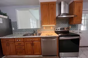 556 Pepper St, Monroe, CT 06468 - Photo 8