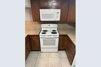 42 Cottage Street #Lower Level, Bridgeport, CT 06605 - Photo 2