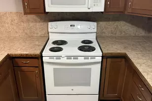 42 Cottage St, Bridgeport, CT 06605 - Photo 2