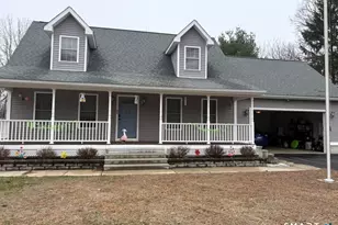 939 N Main St, Killingly, CT 06239 - Photo 2