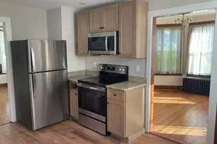 44 S Elm St, Wallingford, CT 06492 - Photo 2